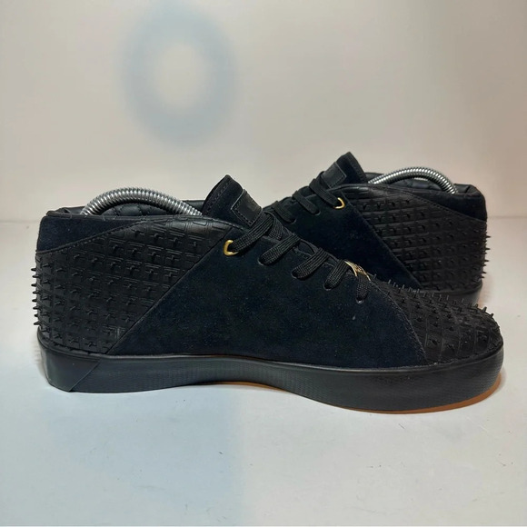 Nike Lebron 13 Lifestyle Black 806396-001 Mens Size 9 Metallic Gold Red - Picture 8 of 9